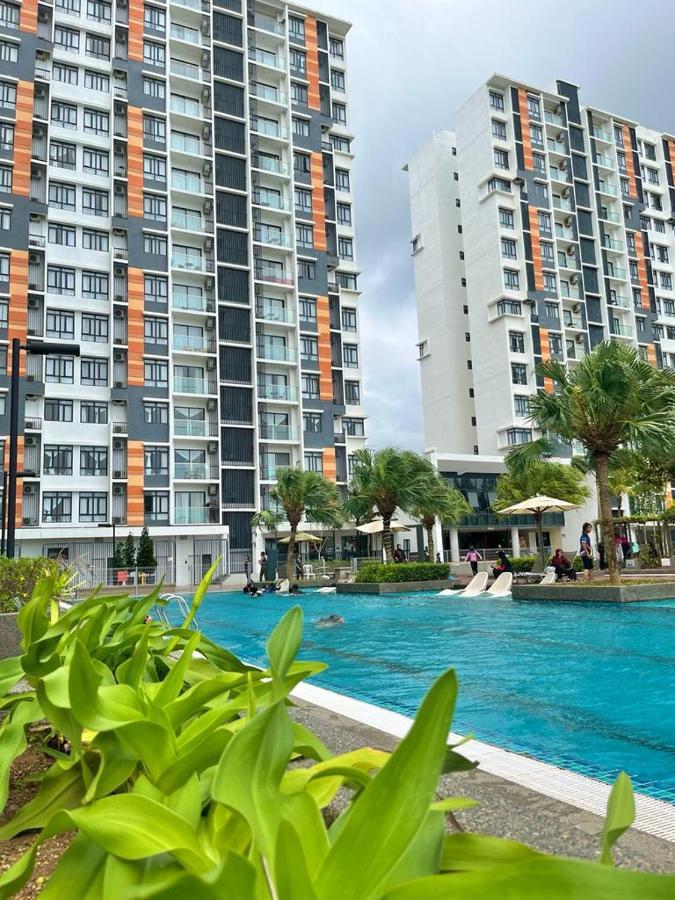 Timurbay By Irish Studio Suite Seaview Wifi Netflix Kuantan Luaran gambar