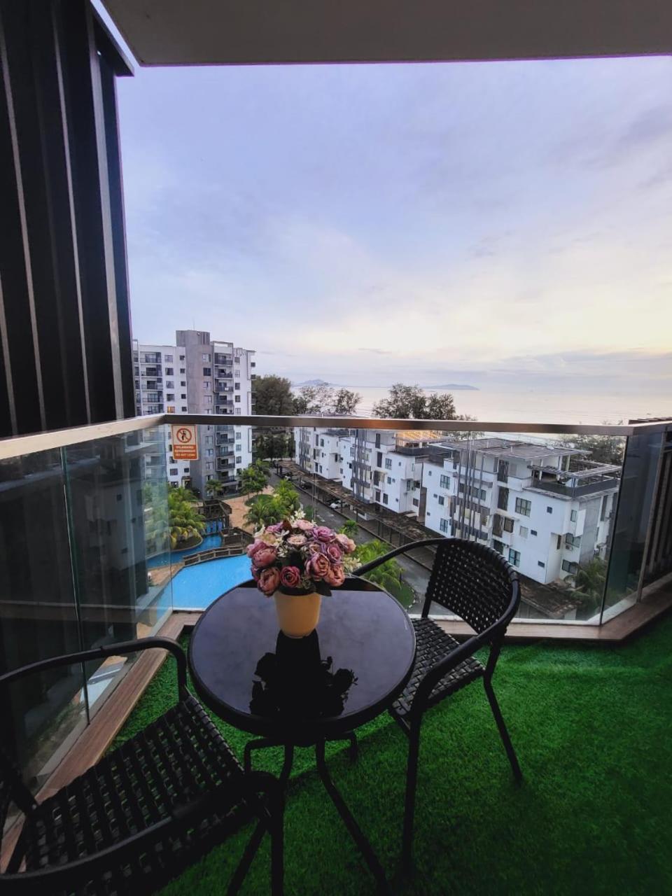 Timurbay By Irish Studio Suite Seaview Wifi Netflix Kuantan Luaran gambar