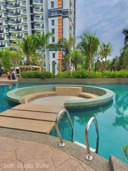 Timurbay By Irish Studio Suite Seaview Wifi Netflix Kuantan Luaran gambar