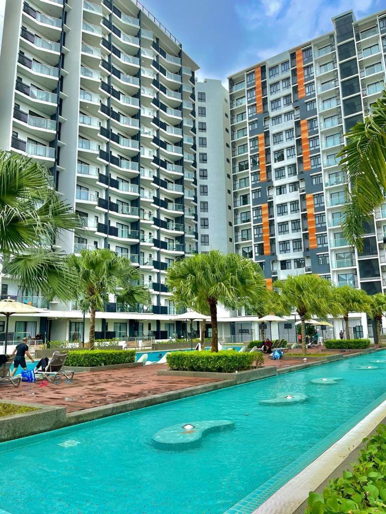 Timurbay By Irish Studio Suite Seaview Wifi Netflix Kuantan Luaran gambar